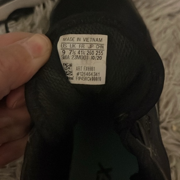 Adidas - Picture 5 of 6